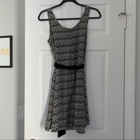 Lush chevron tank dress with bow - Picture 2 of 4